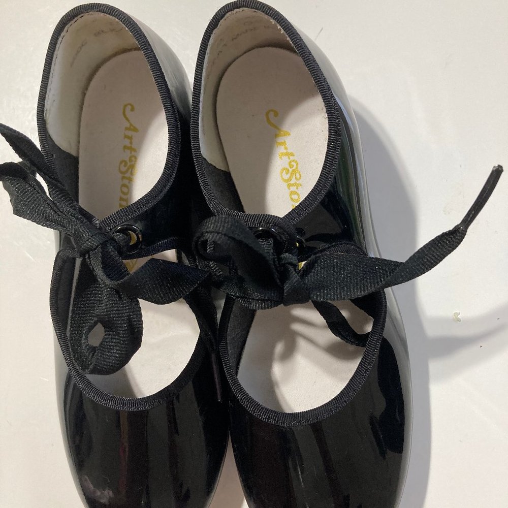 ArtStone Tap Shoe Girls Size: 11